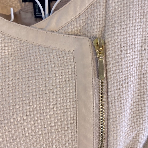 Forever 21 neutral jacket - Picture 2 of 6